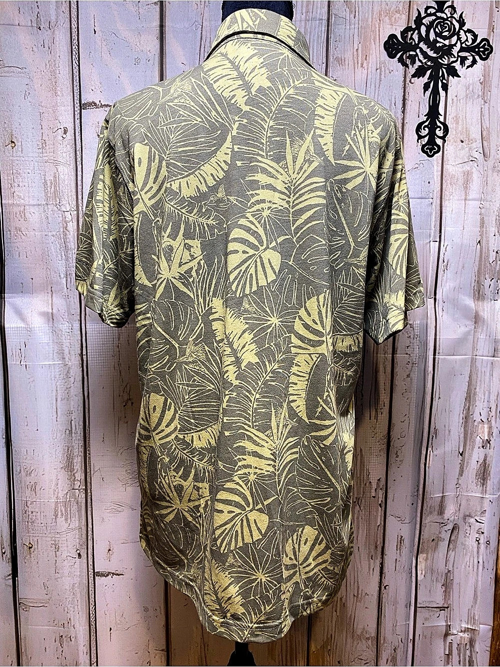 Columbia PFG Tamiami II Tropical Print Polo in Green Size Medium NWT - Picture 2 of 9